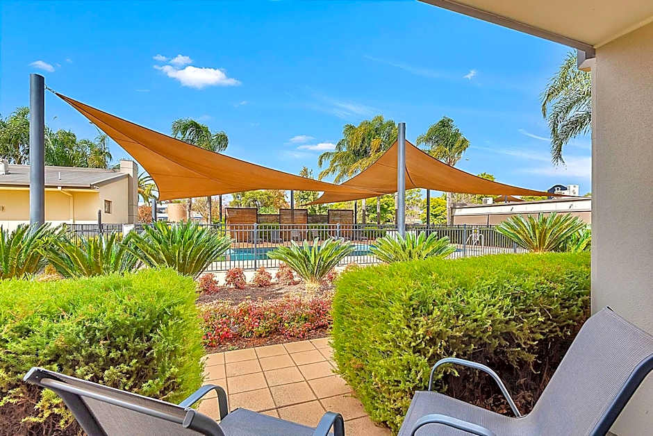 Comfort Inn Deakin Palms