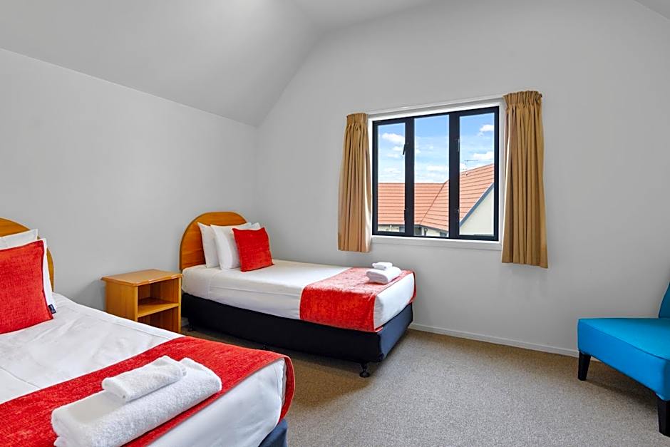 Bella Vista Motel and Apartments