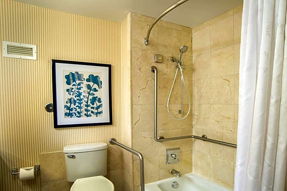 Sheraton Westport Chalet Hotel St. Louis