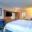 Holiday Inn Express Hotel & Suites Woodbridge