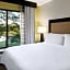 Holiday Inn Express & Suites Jacksonville South East - Medical Center Area