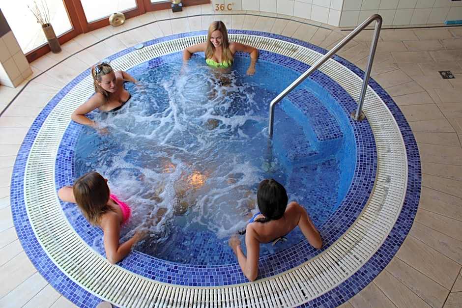 Tó Wellness Hotel