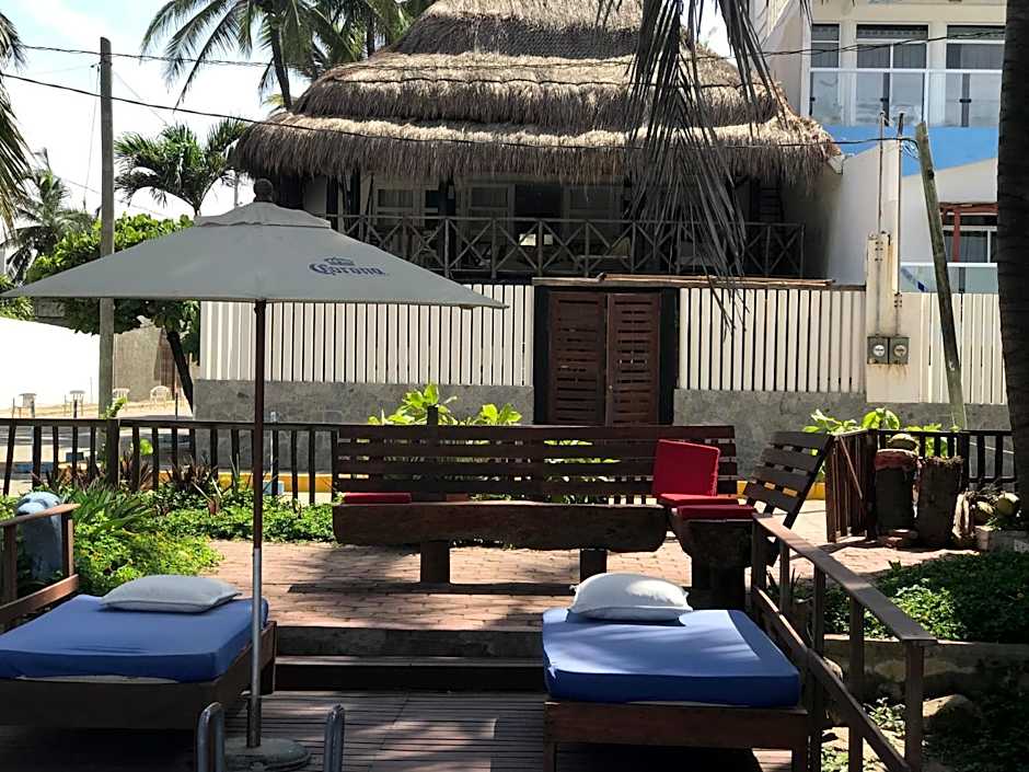 Casa de Las Olas Surf & Beach Club – Acapulco, GA