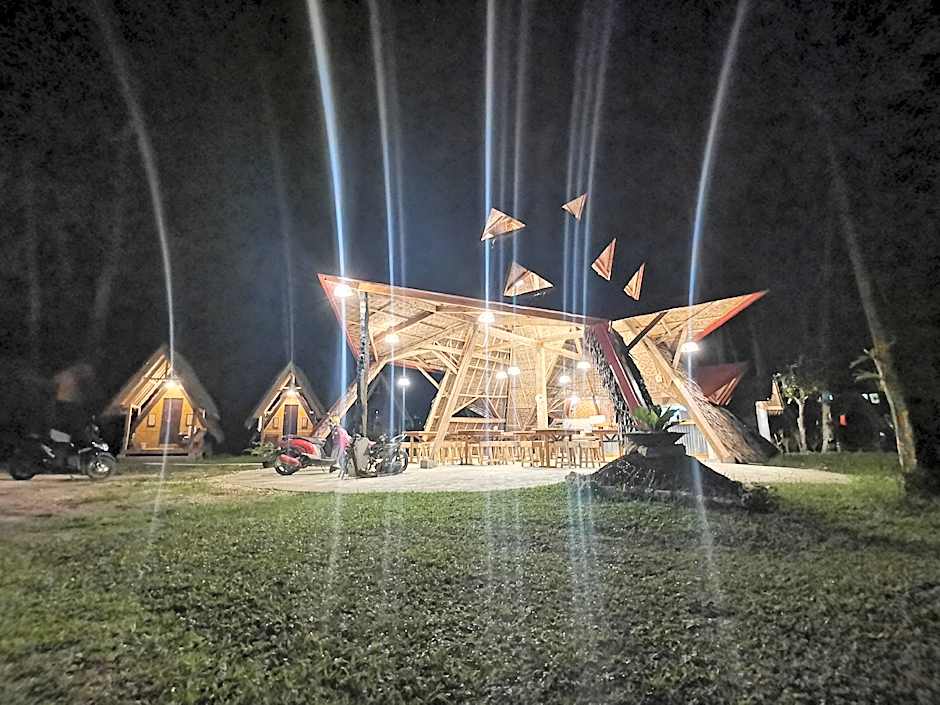 Loboc Nipa Hut Village