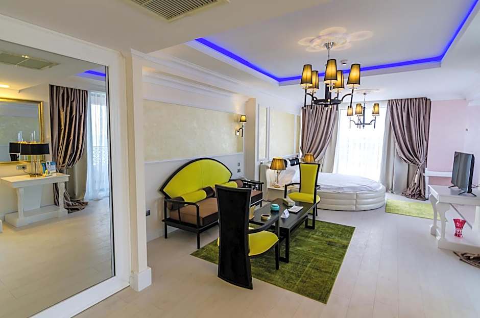 Phoenicia Royal Hotel