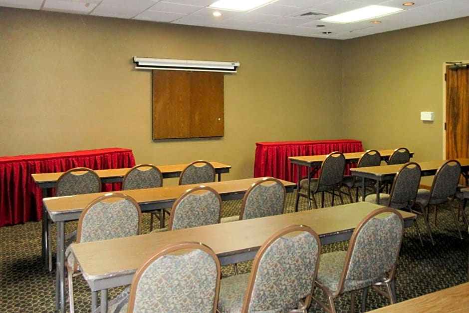 Quality Inn & Suites Albuquerque Downtown - University