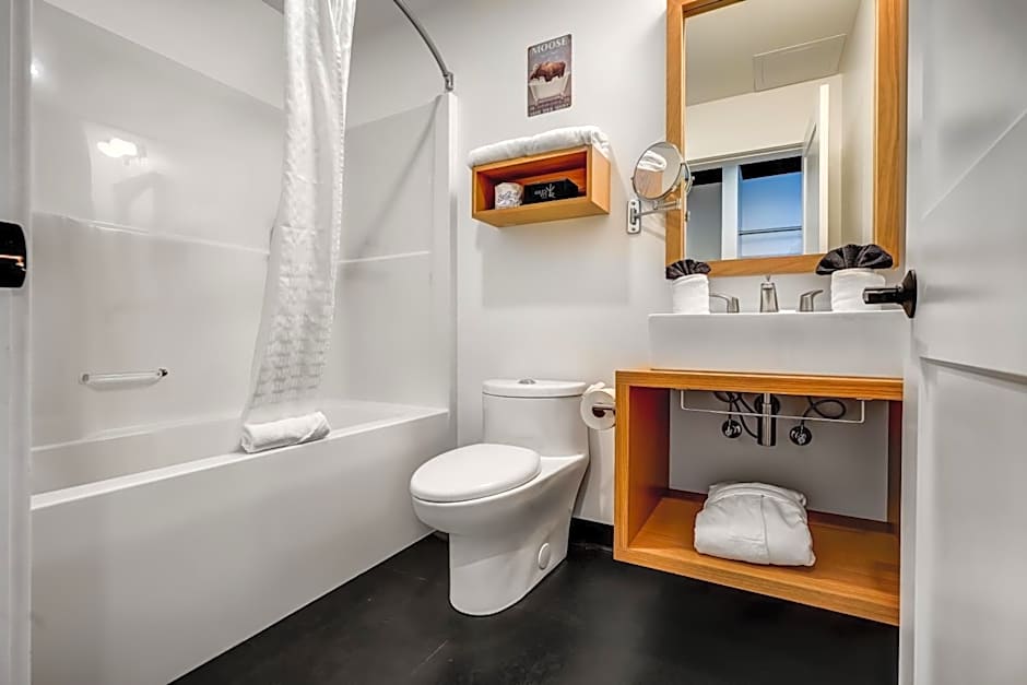 Raven Inn Whitehorse