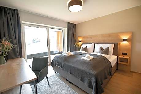 Superior Suite with Mountain View