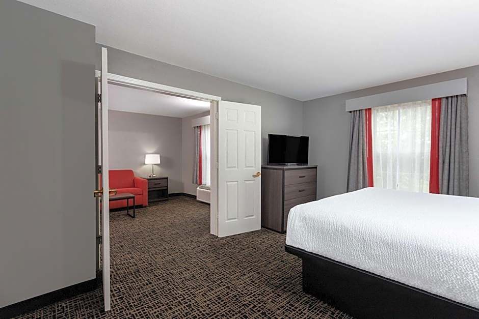 Ramada by Wyndham Sellersburg/Louisville North