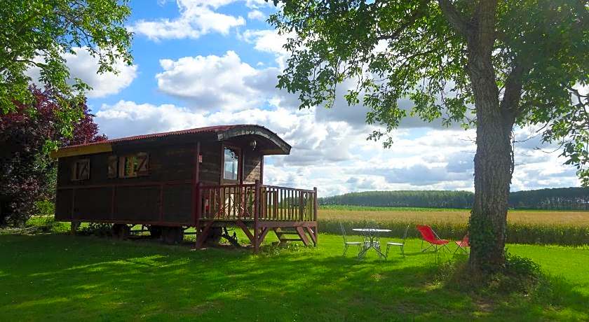 La Ferme de l'isle et sa Roulotte
