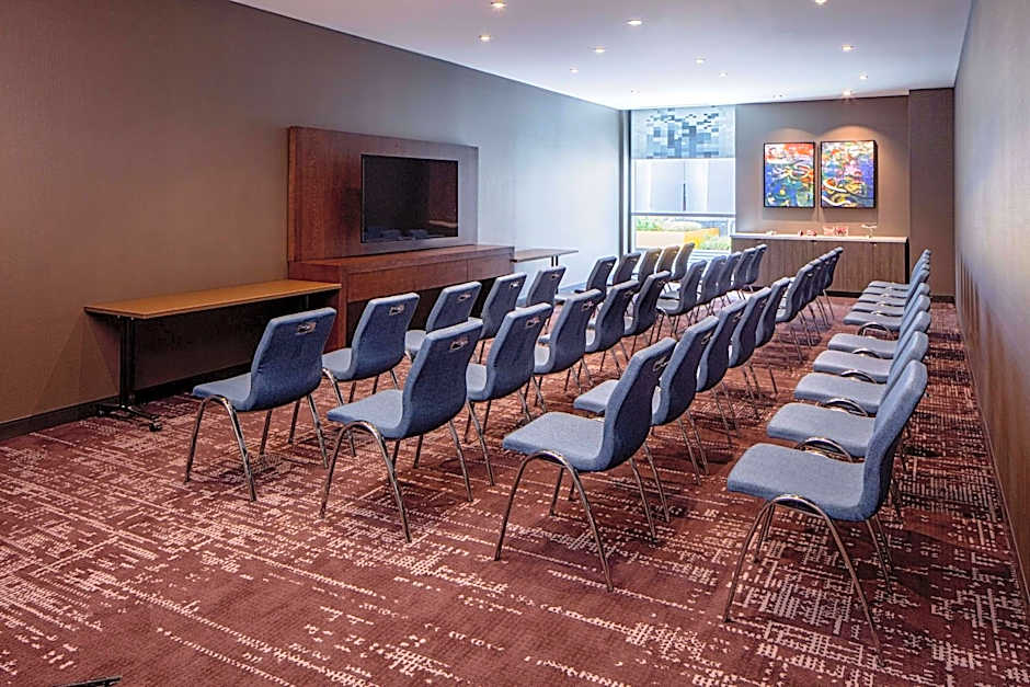 Aloft Philadelphia Downtown