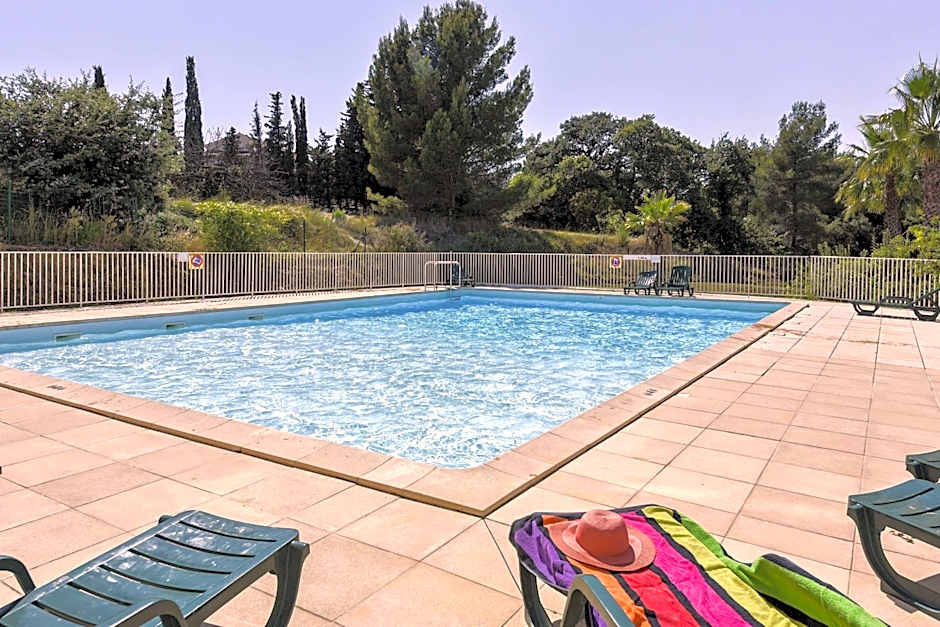 Comfort Aparthotel Six-Fours