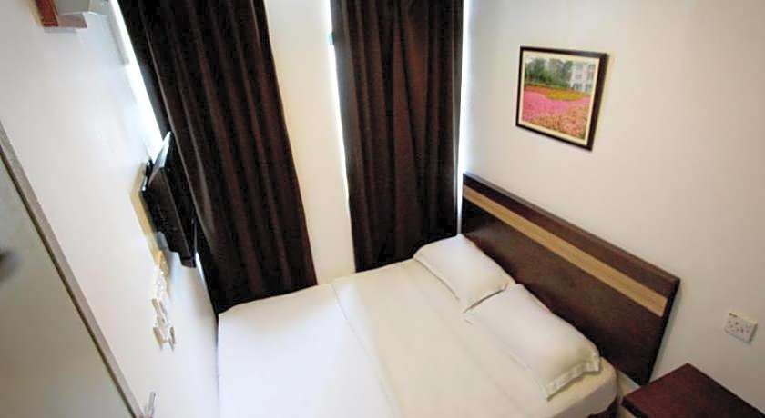 Place2stay @ Rh Plaza Hotel