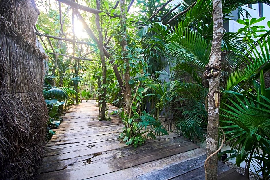 Taak Tulum By Lockey