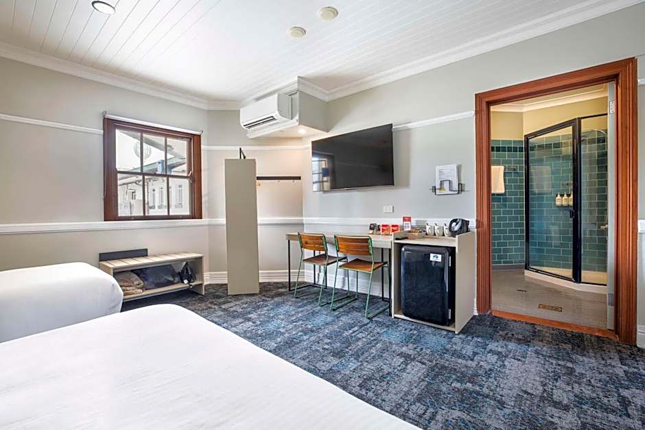 Nightcap at Manly Hotel