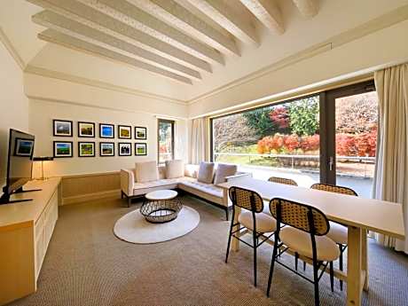 Junior Suite with Garden View
