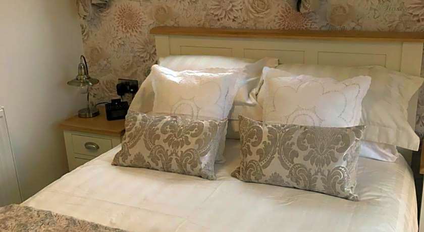 Lon y Traeth Bed & Breakfast