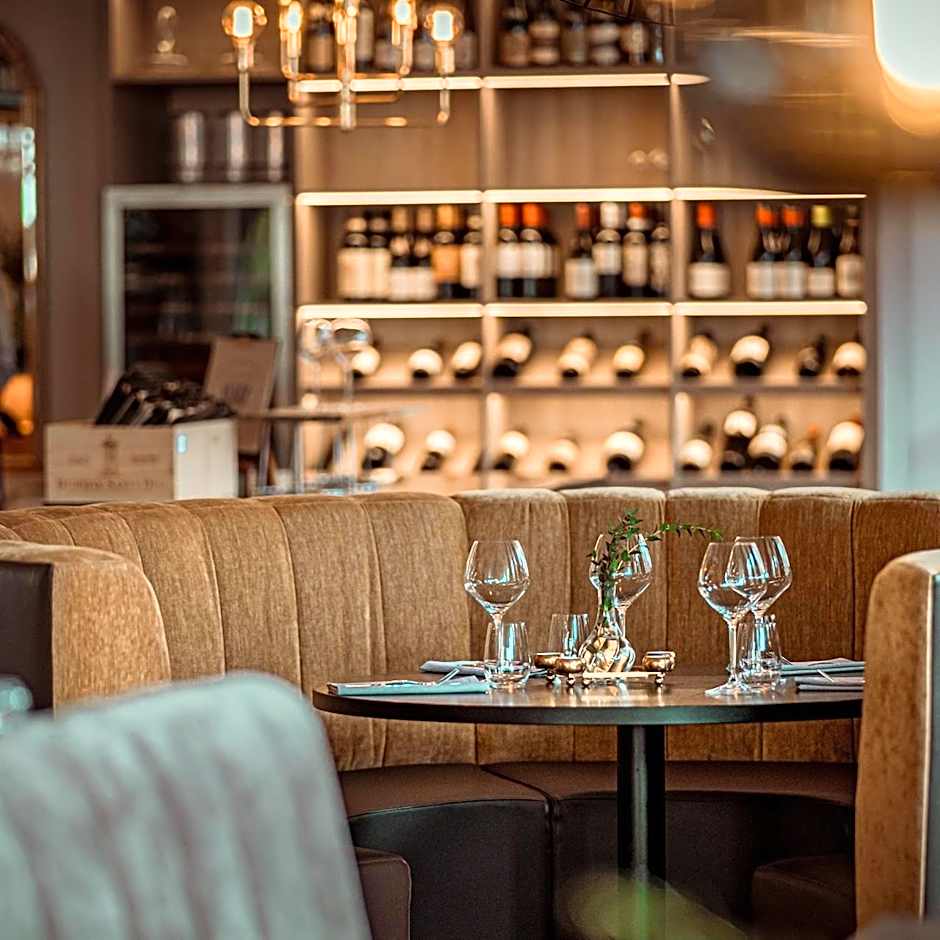 Sunlight Hotel Conference & Spa