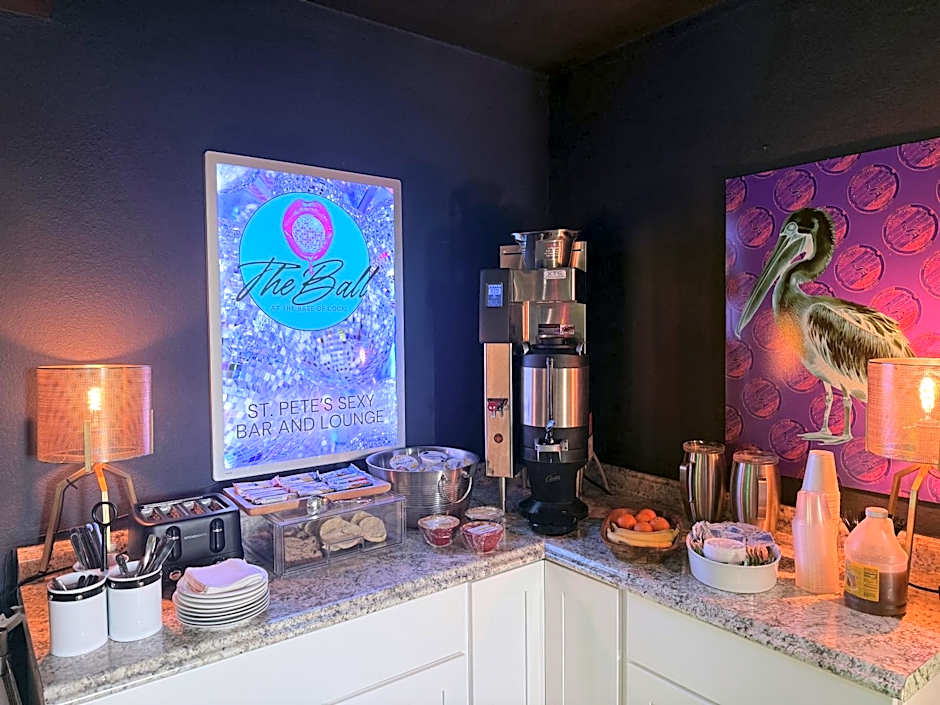 Mari Jean Hotel - All Adults Welcome