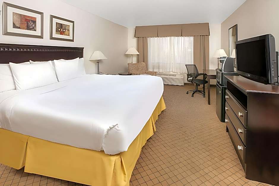 Baymont by Wyndham Roswell