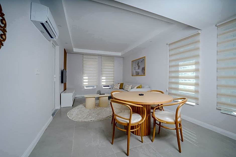 Han Apart Hotel Side