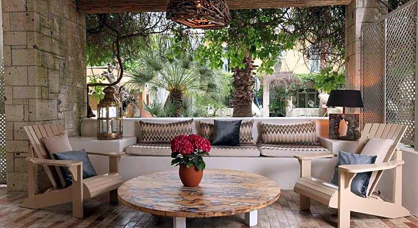 La Capria Suite Hotel