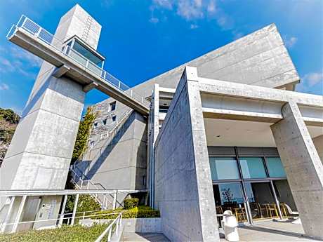 TOTO Seawind Awaji