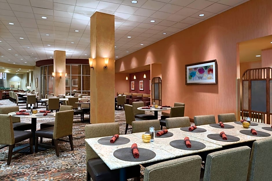 Embassy Suites Omaha- La Vista/ Hotel & Conference Center