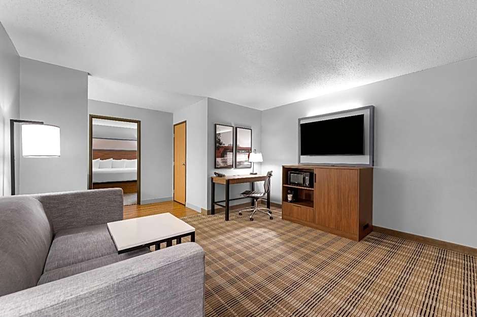 AmericInn by Wyndham Sauk Centre
