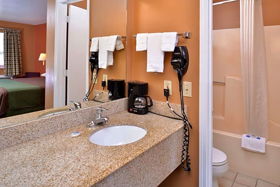 Americas Best Value Inn and Suites Siloam Springs