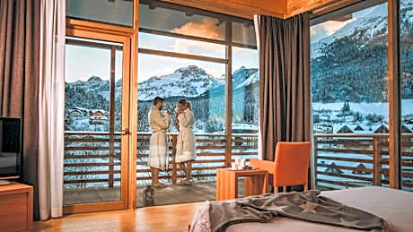 Corona Dolomites Hotel