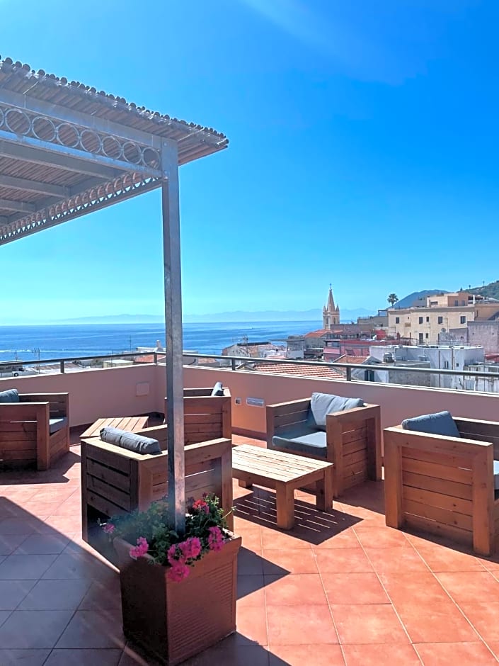 B&B Faraglione