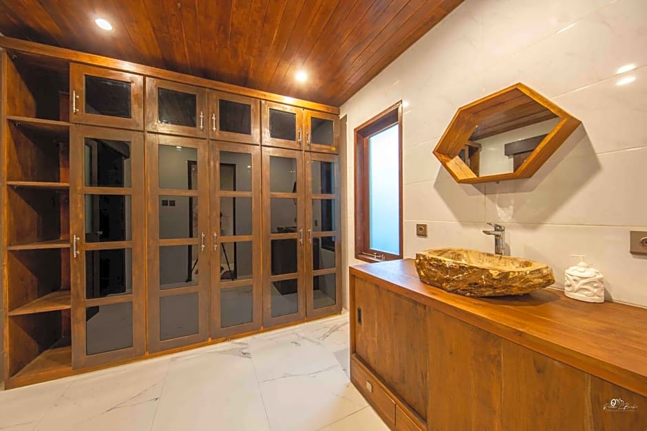 Shankara Munduk Bali