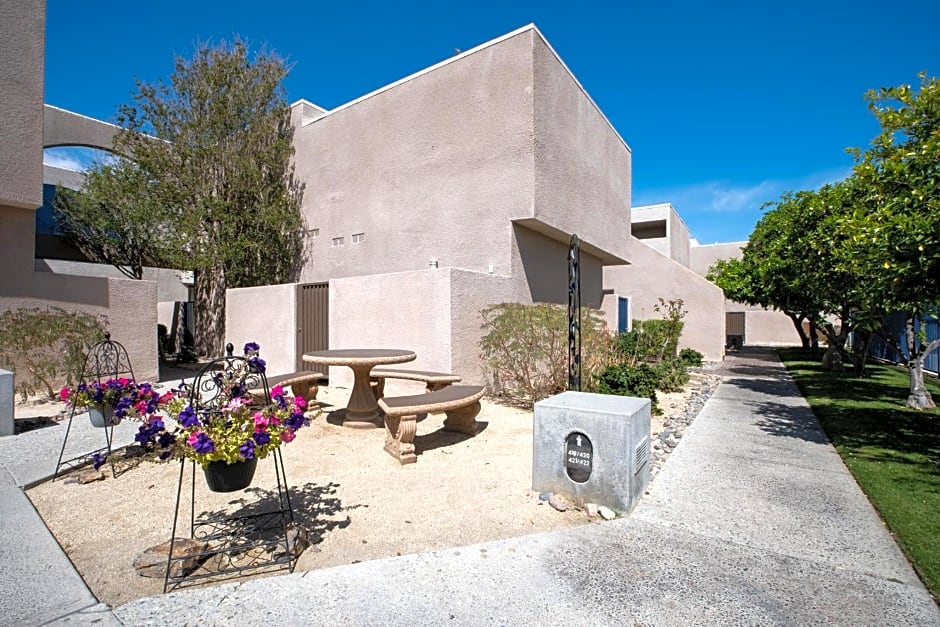 Vista Mirage Resort