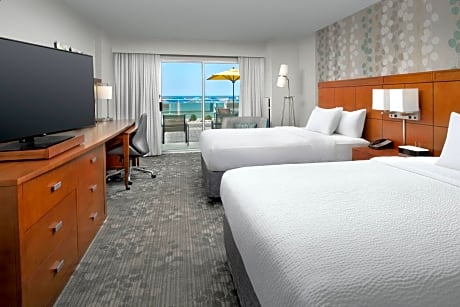 Two Queen Beds, Boardwalk View, Oceanfront, Ground floor