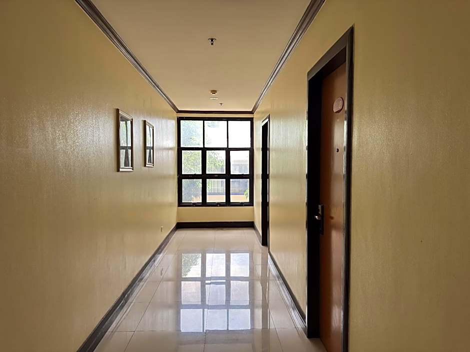 [ACTIVE] Fuente Oro Business Suites