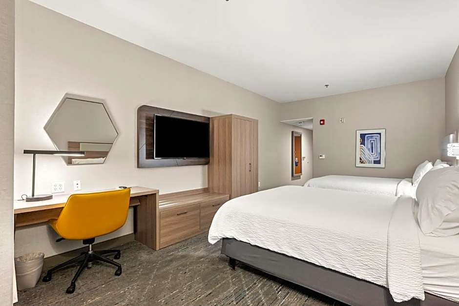 Holiday Inn Express Hotel & Suites Lincoln-Roseville Area By IHG