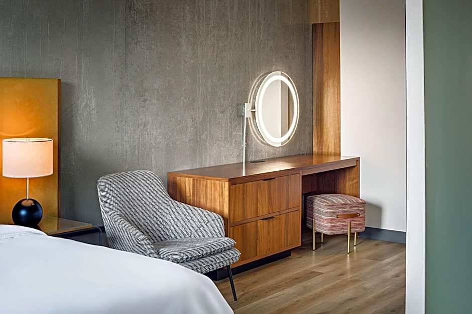 The Loom Hotel, Tapestry Collection By Hilton