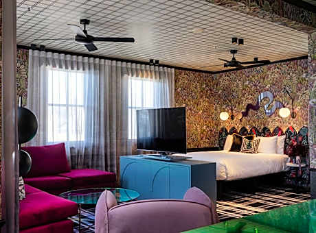 Executive Suite