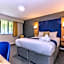 Days Inn by Wyndham Warwick North M40