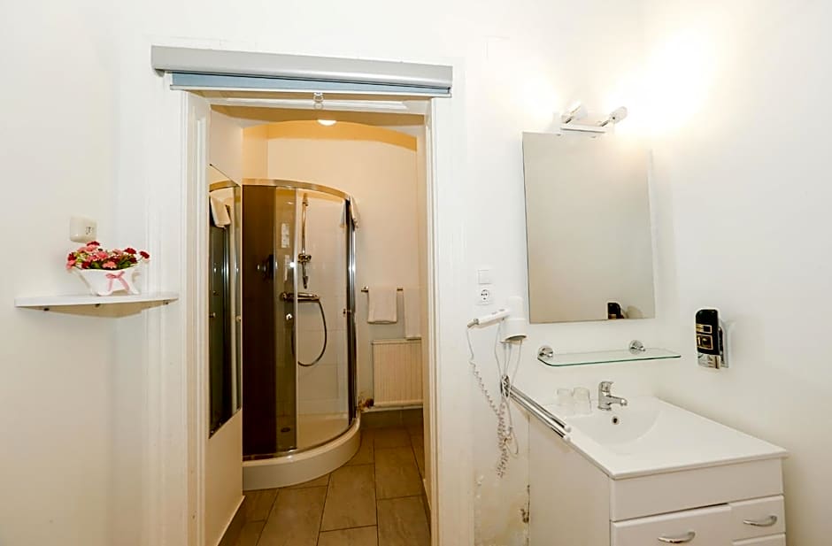 Timeout City Hotel, 5 min to city center, Self Check In