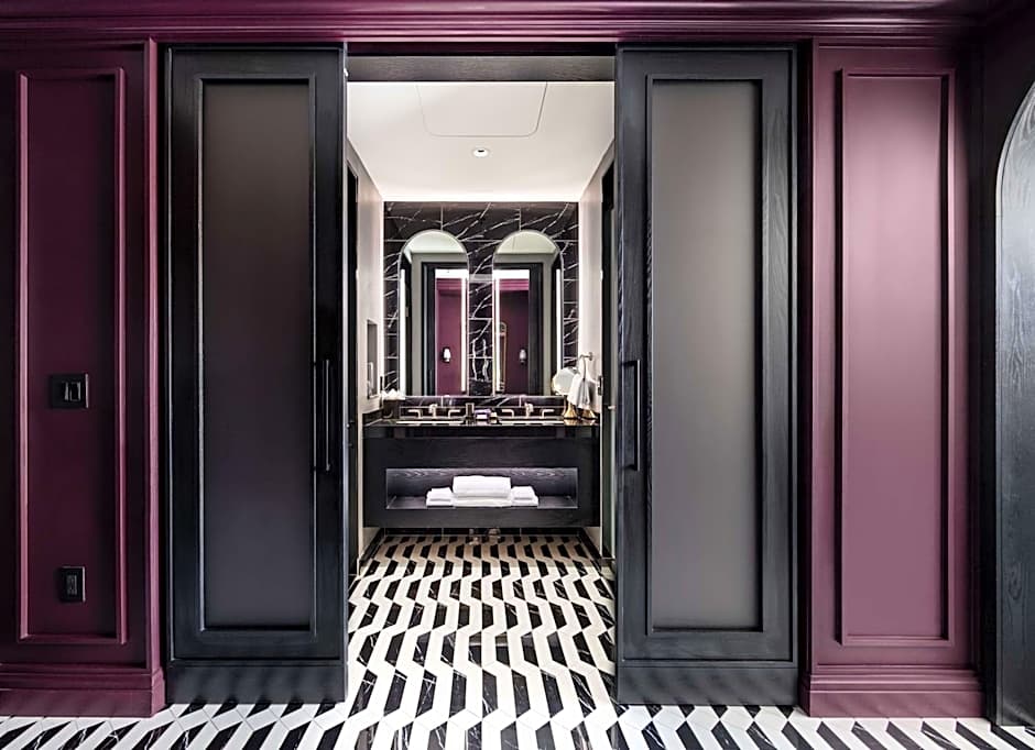 Daxton Hotel Birmingham, Curio Collection by Hilton