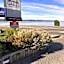 Gables Lakefront Motel