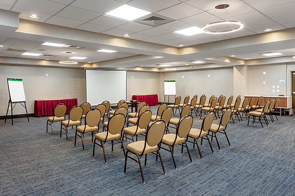 Holiday Inn Express Hotel & Suites Providence-Woonsocket By IHG
