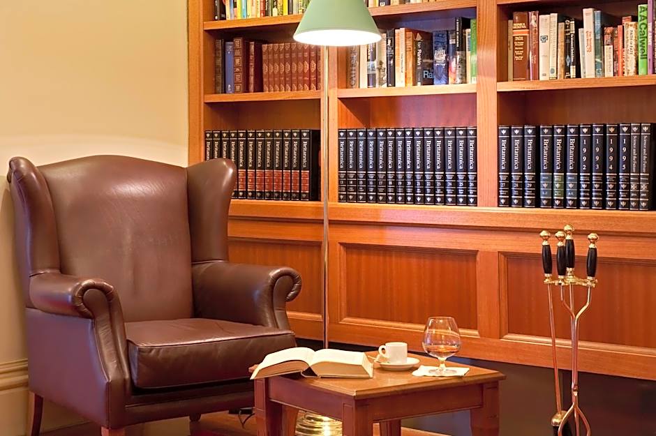 Grand Hotel Melbourne