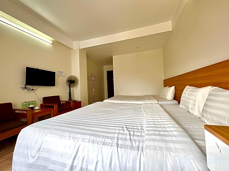 Dragon Airport Hotel 