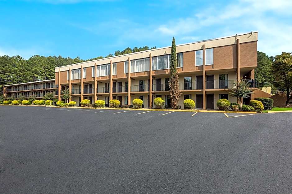 Red Roof Inn Atlanta Airport NE Conley
