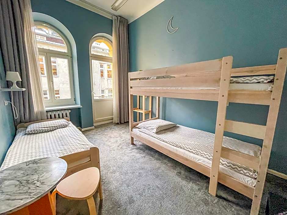 Moon Hostel Warszawa