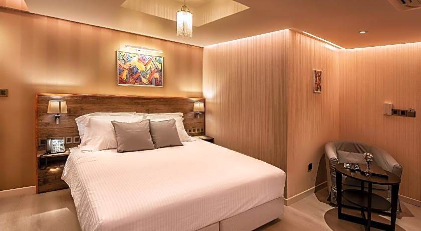 Amina Residency - Luxury Stay