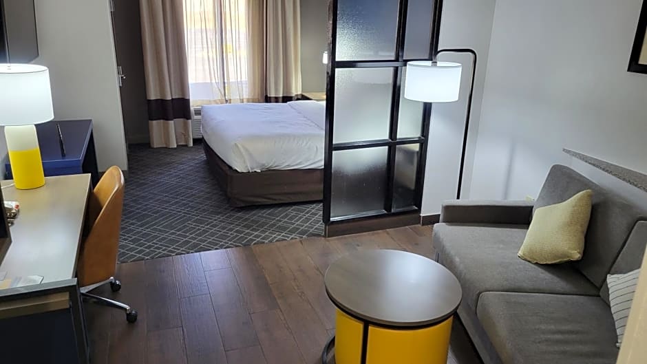 Comfort Suites Macon